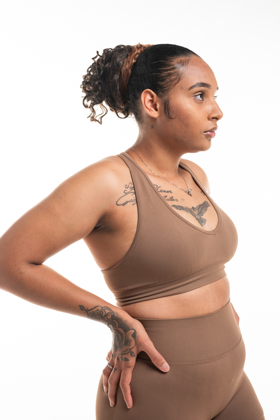 ROCK® Essential V Neck Sport Bra Brown